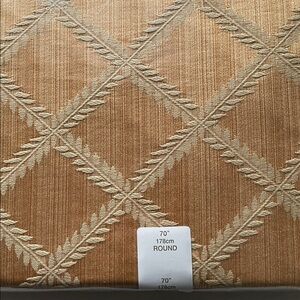 Lenox Elegant Gold Laurel Leaf Tablecloth